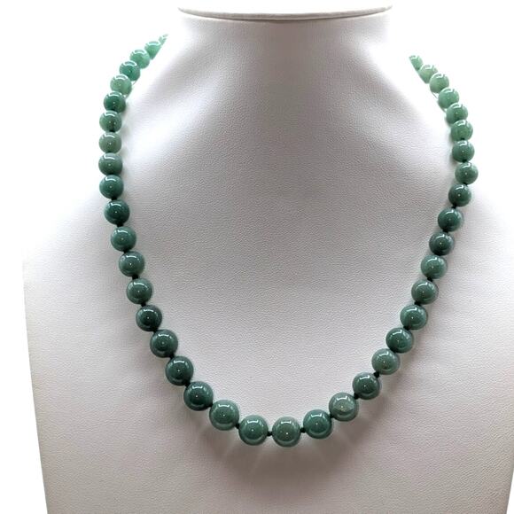 VTG Silvertone Green Jade Hand Knotted Cord Graduated Beaded 18" Necklace 39.6g - Picture 8 of 8